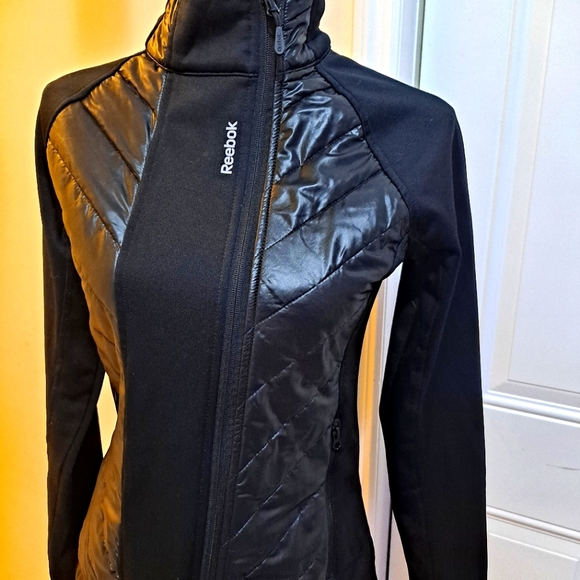 Reebok jacket women size S - Picture 3 of 8